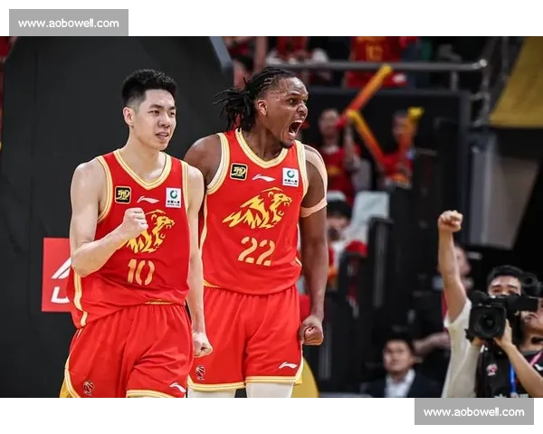 激烈对决:篮球赛事精彩比分回顾与分析 激烈对决:篮球赛事精彩比分回顾与分析