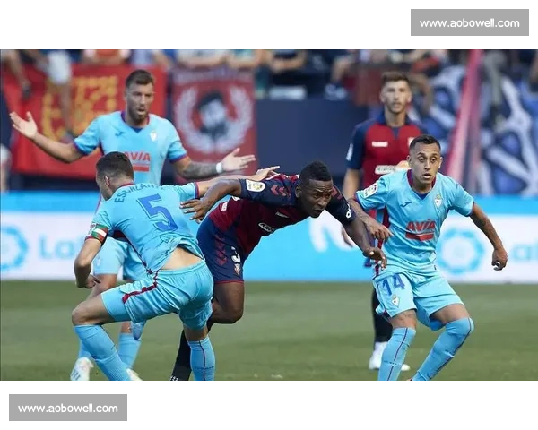 全球顶级足球赛事官方直播全程呈现精彩瞬间与赛场激情 - 副本