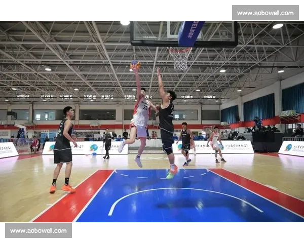 激烈对决篮球半决赛激战正酣，谁能挺进最终冠军争夺战 - 副本 (2)